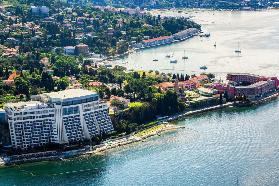 Maeli Apartment Lucija Kültér fotó